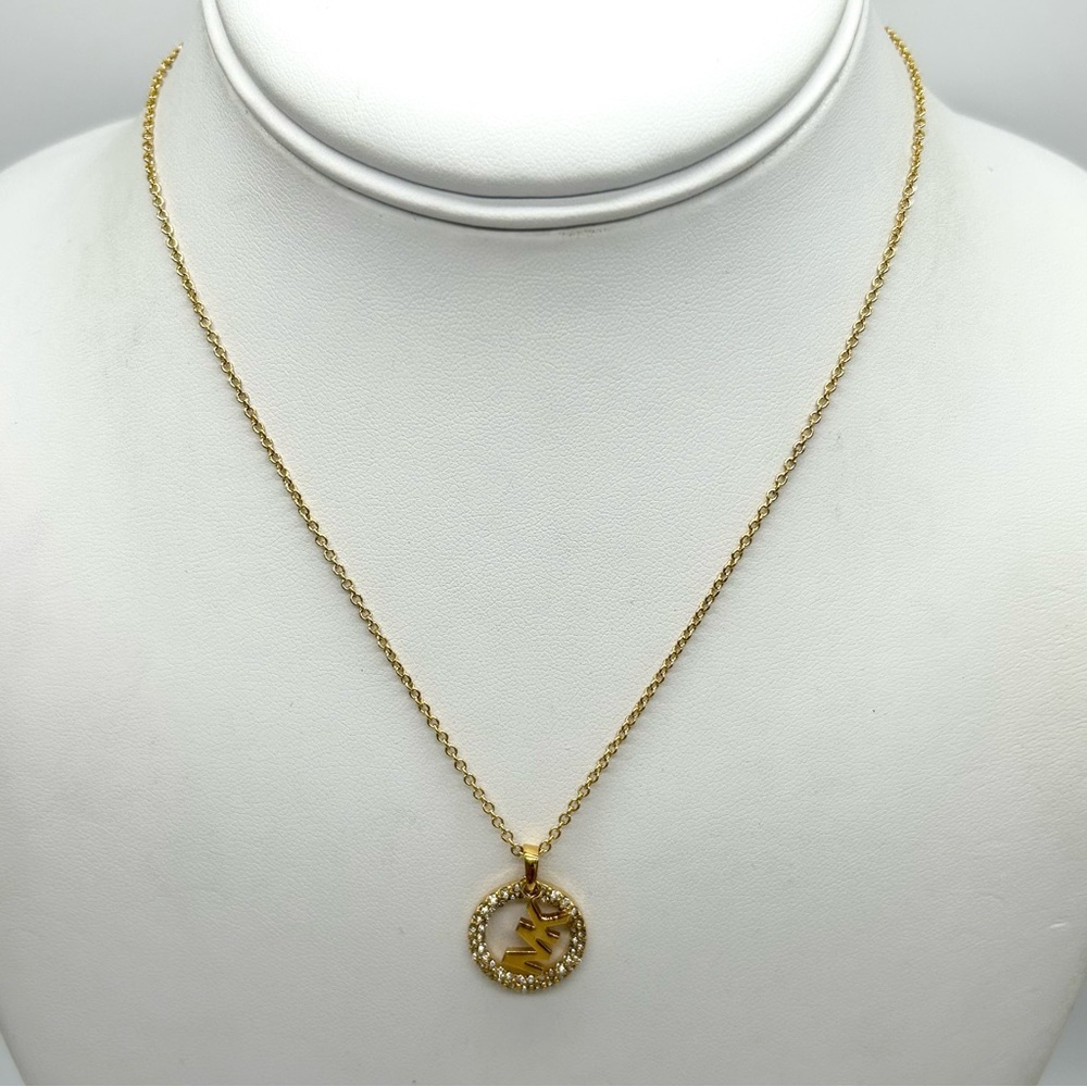 Michael Kors Pave Circle Necklace NWT $95 - Picture 2 of 3